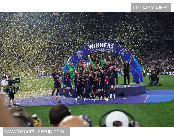 国米友谊赛大胜巴黎圣日耳曼绝杀时刻引发全场狂欢