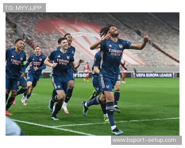 德甲热刺大胜AC米兰五球狂潮引发全场热烈反响精彩集锦回顾