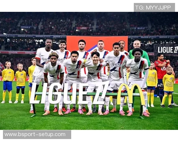 英超激战:那不勒斯与巴黎圣日耳曼战成平局全场沸腾点评精彩纷呈